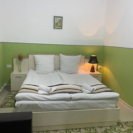 Lind Guest House B&B 기우므리 외부 사진