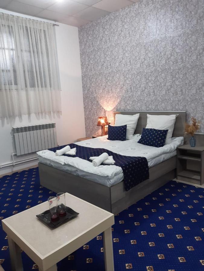 Lind Guest House B&B 기우므리 외부 사진