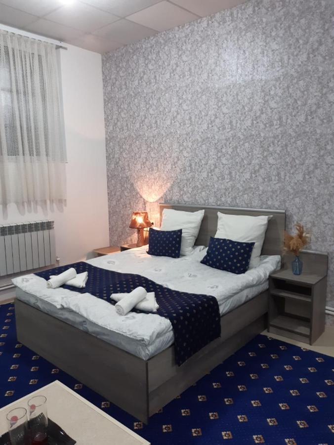 Lind Guest House B&B 기우므리 외부 사진